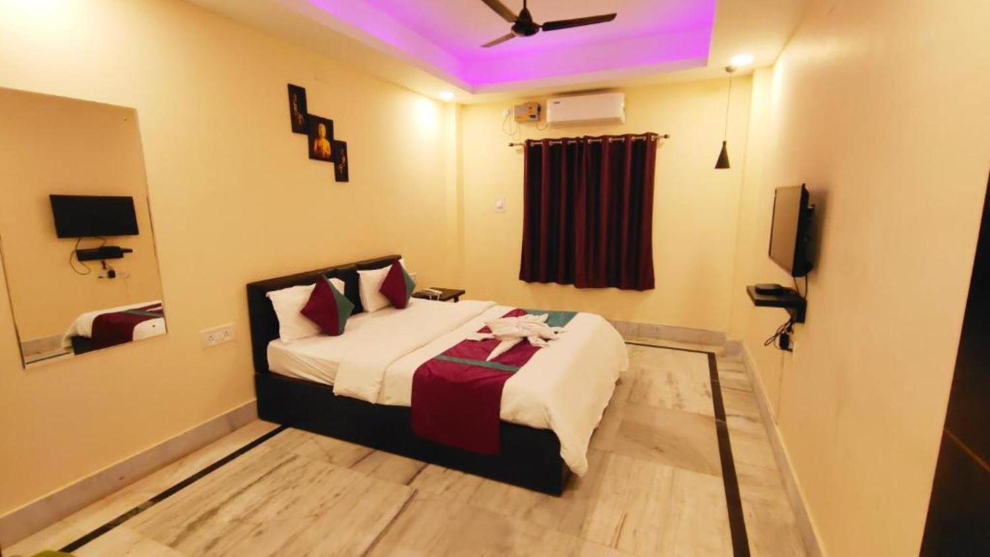 Luxury Star Airport Hotel